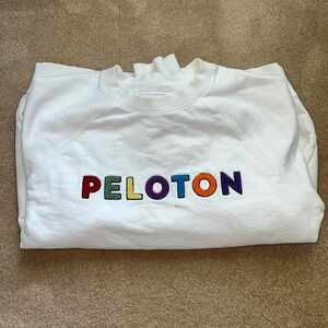 PELOTON sweatshirt size XL